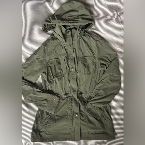 L.L. Bean Jackets & Blazers - L.L. Bean Forest Green Outdoorsy Utility Fisherman Jacket, size Small